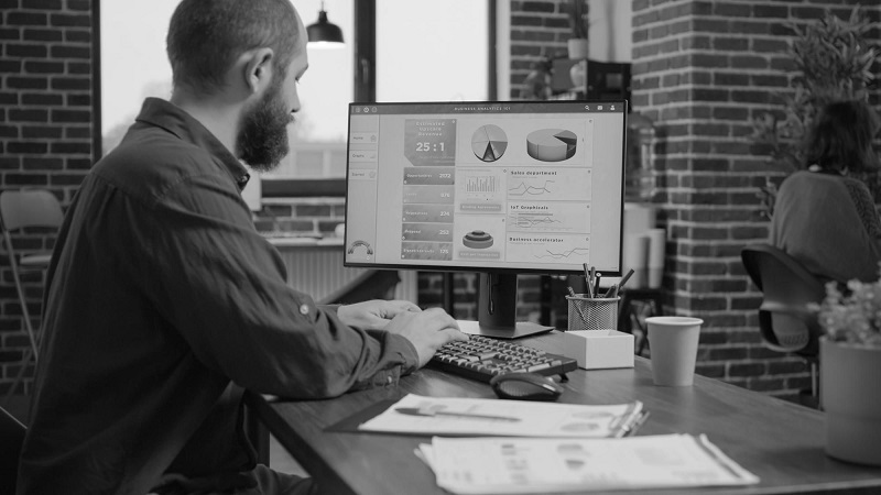 Is Your Custom Software Aging Gracefully? Why Regular Maintenance is Crucial for Longevity